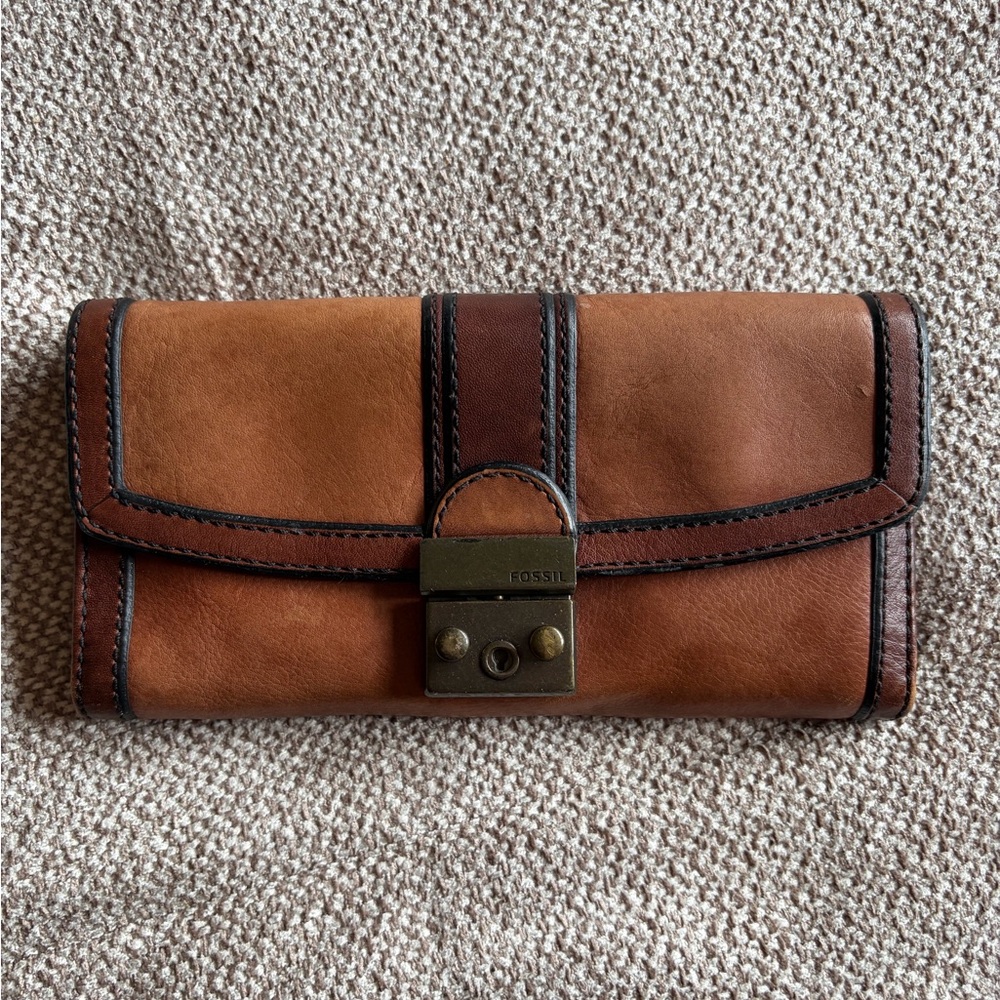 Fossil Leather Womens Long Live Vintage Clutch Wallet Whiskey brown Fold Wallet